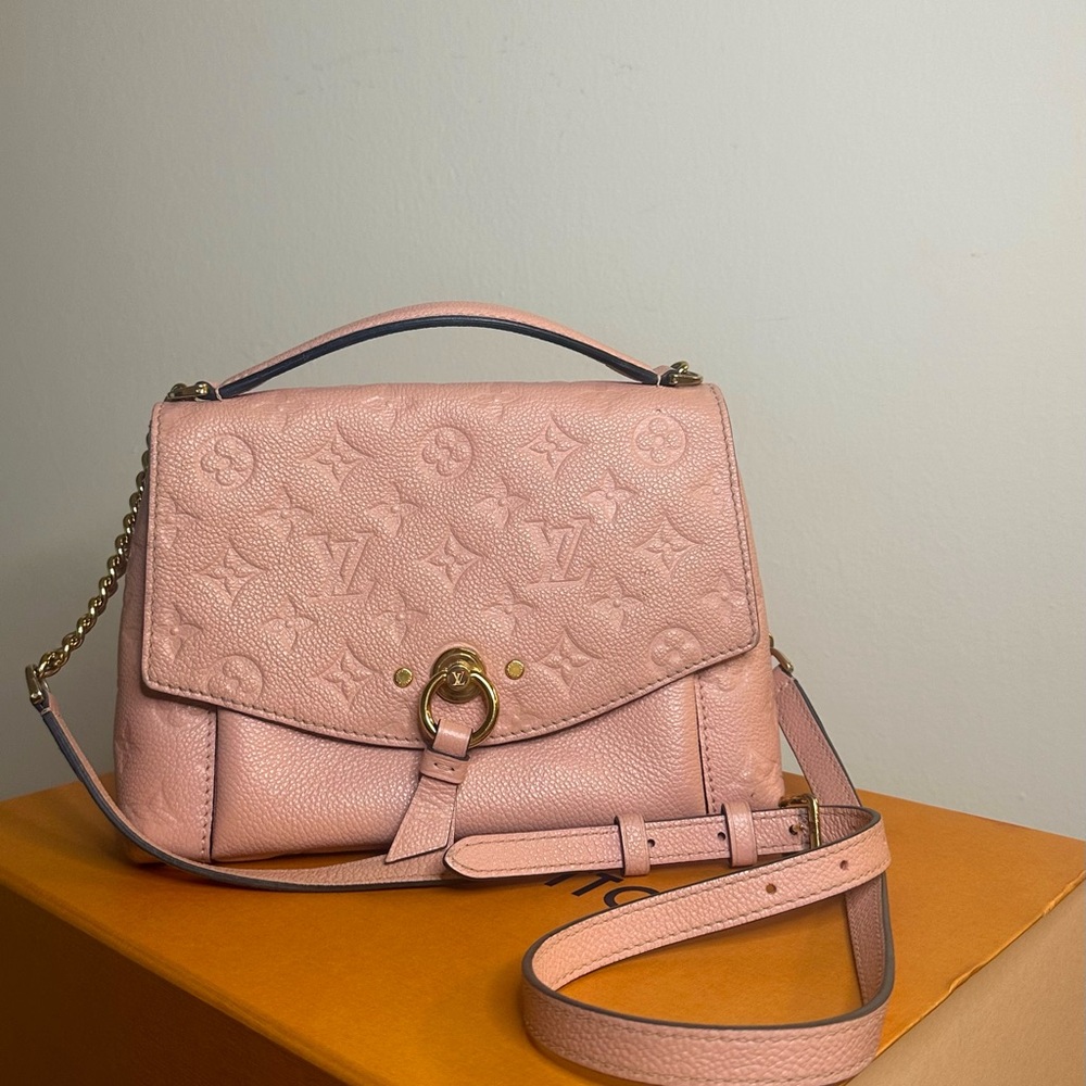 LOUIS VUITTON Blanche BB Rose Poudre
Empreinte Crossbody BAG SP1178